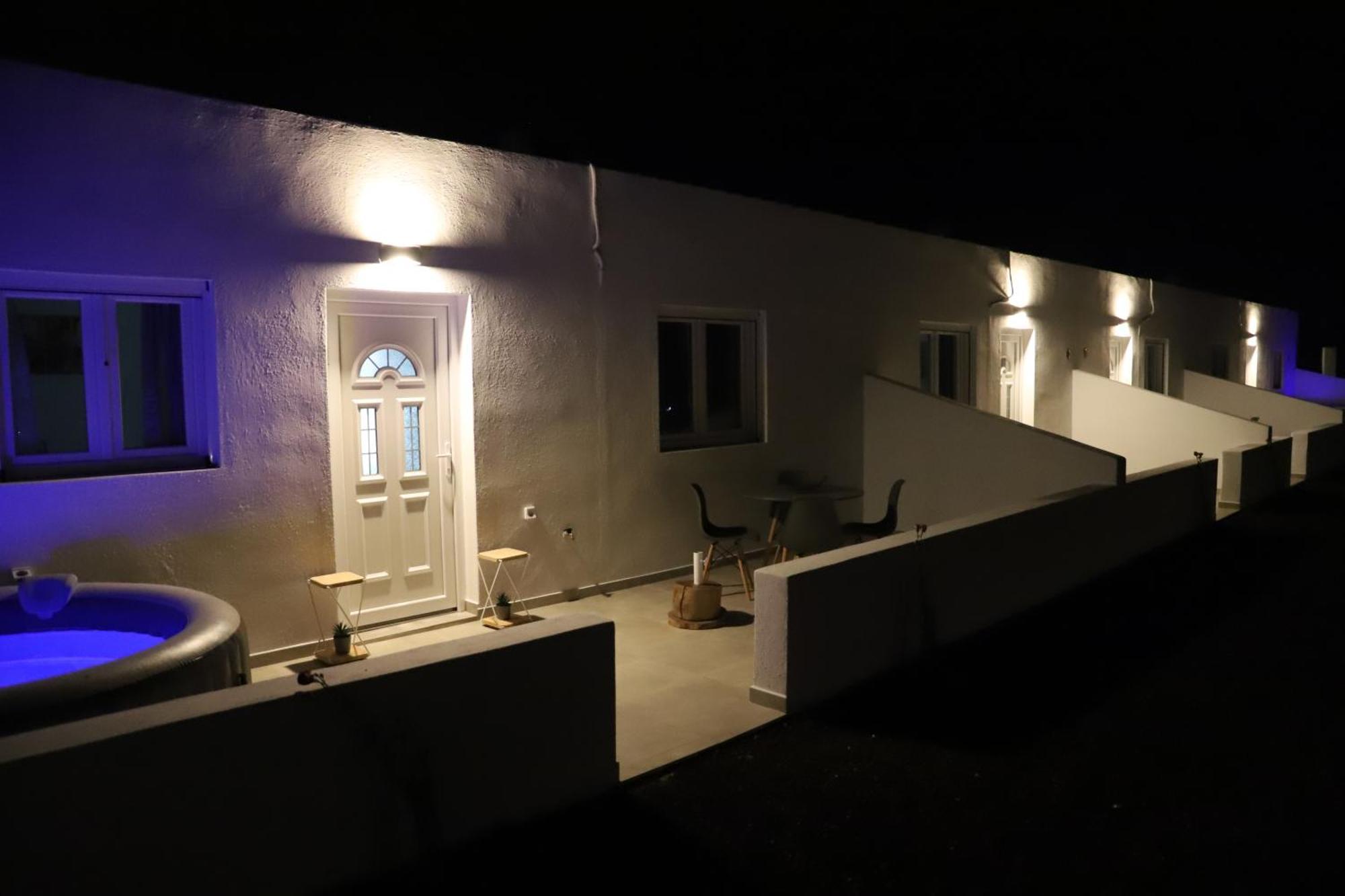 Calma Eco Houses Sunset View Emporio  Extérieur photo