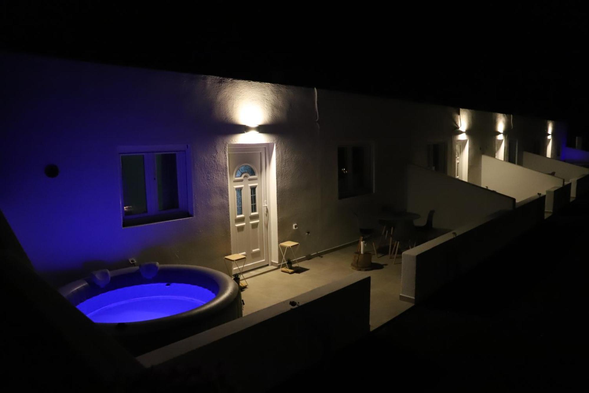 Calma Eco Houses Sunset View Emporio  Extérieur photo